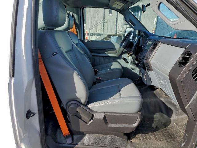 Ford F-250 Super Duty Image 8