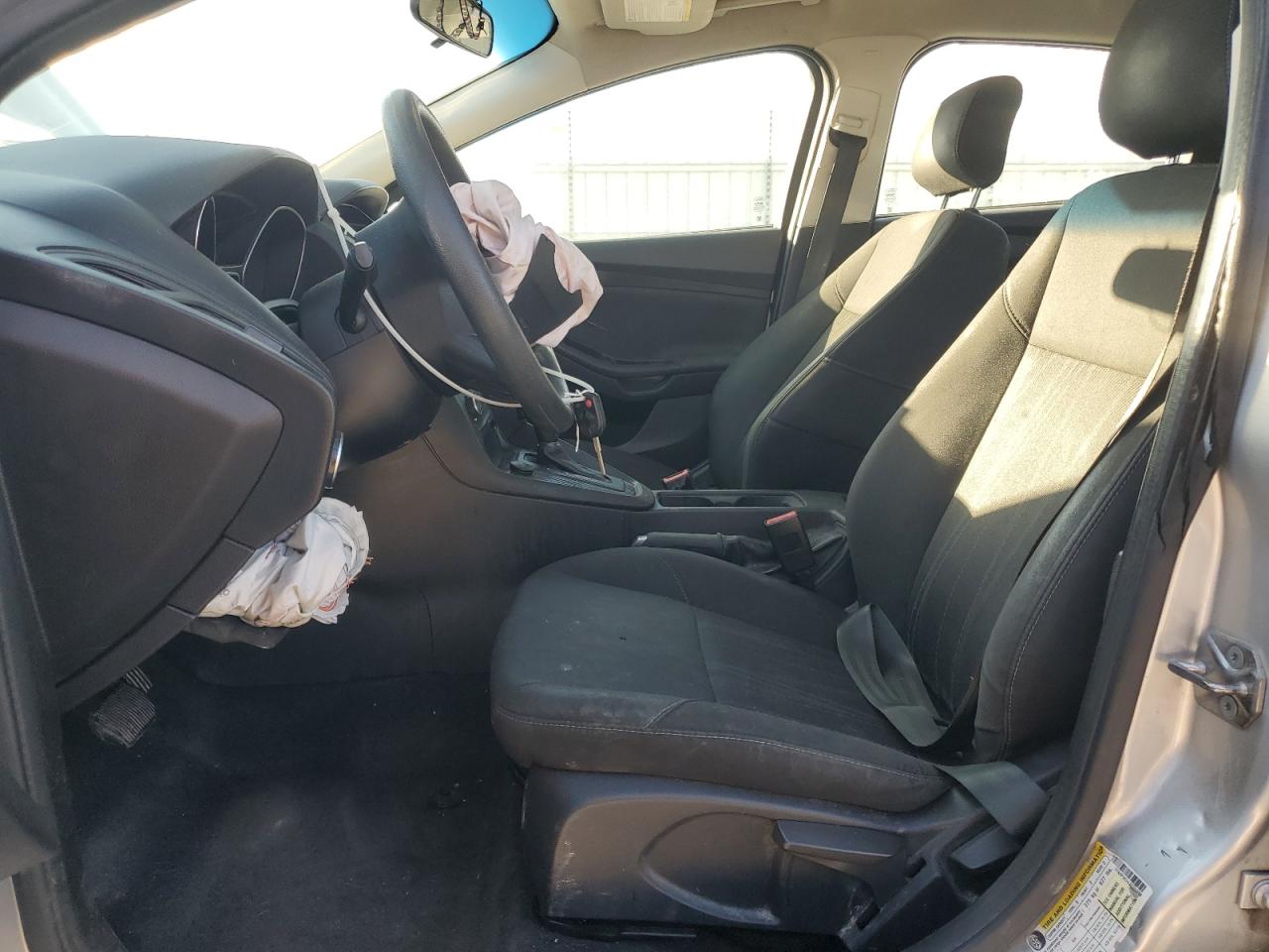 Ford Focus S Image 8