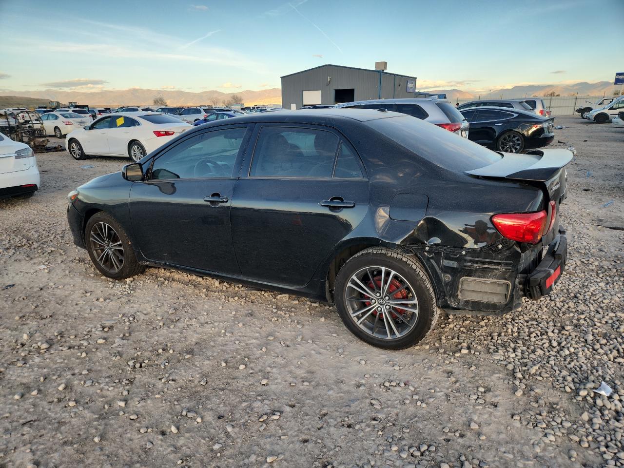 Toyota Corolla Base Image 2