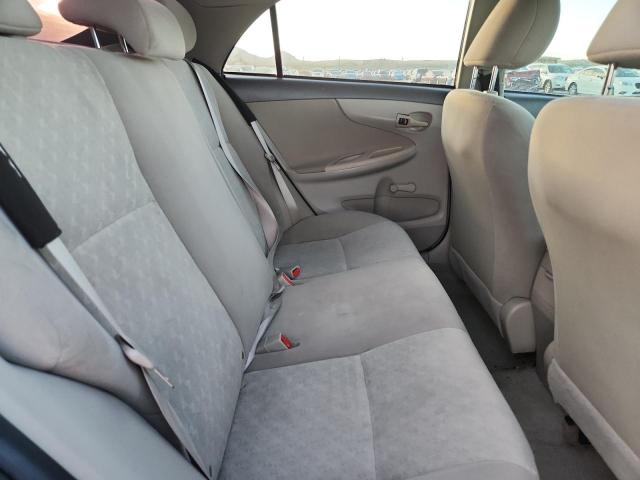 Toyota Corolla Base Image 11