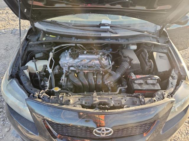 Toyota Corolla Base Image 10