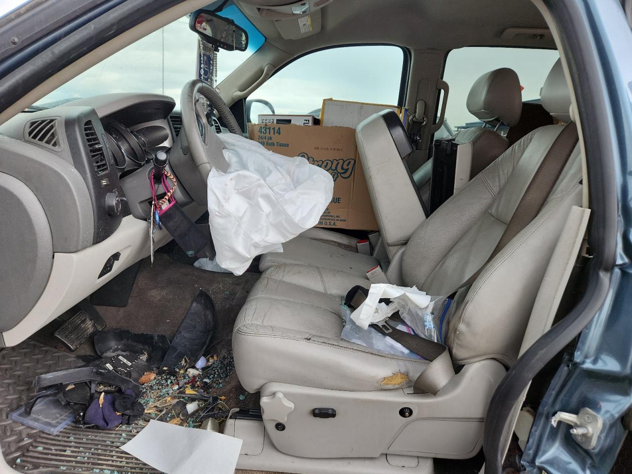 Chevrolet Silverado K1500 Lt Image 2