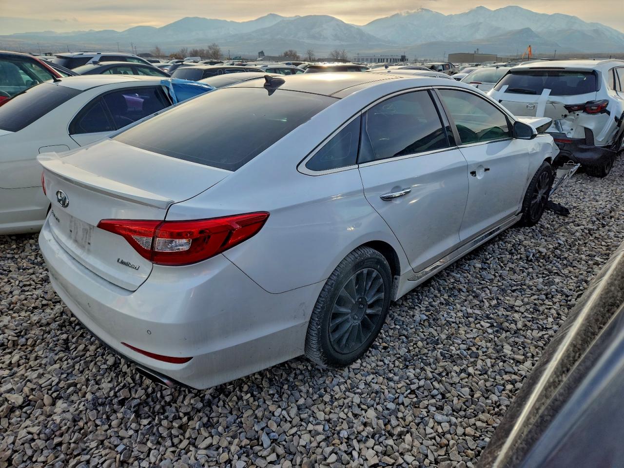 Hyundai SONATA Sport Image 2