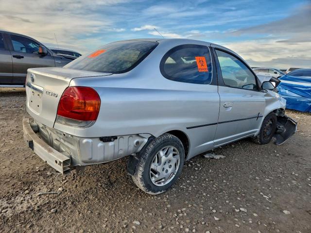 Toyota ECHO Image 7