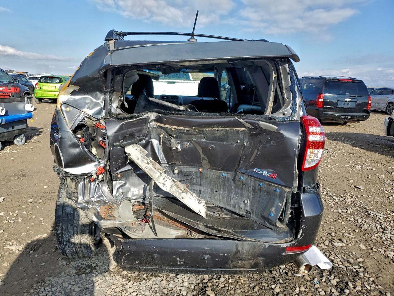 Toyota RAV4 Sport Image 8