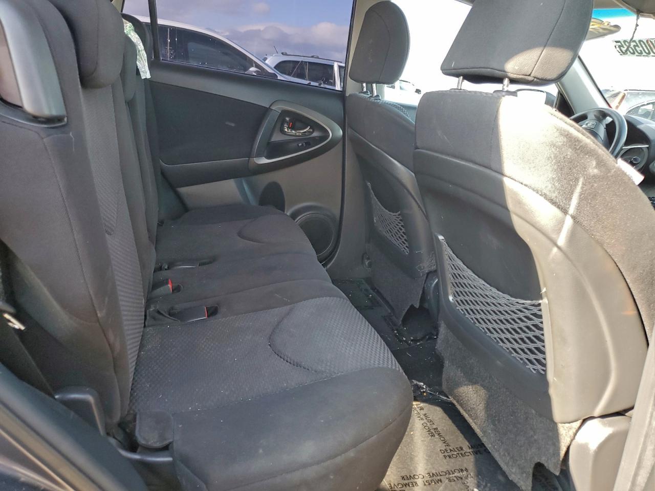 Toyota RAV4 Sport Image 10