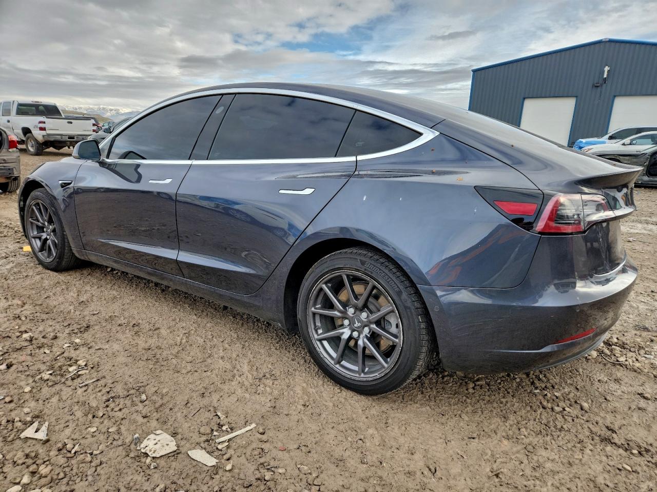 Tesla Model 3 Image 11