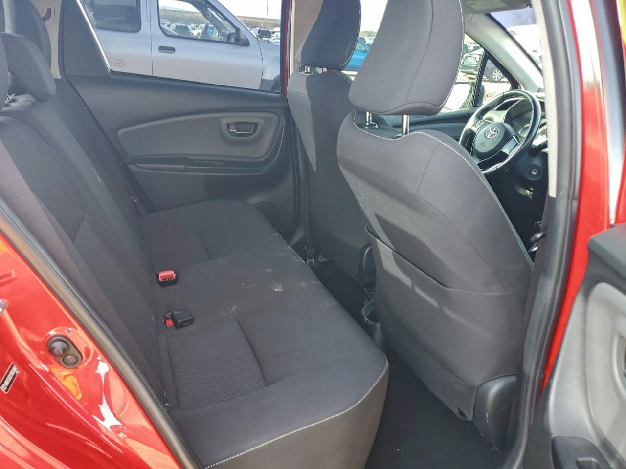 Toyota Yaris Image 9