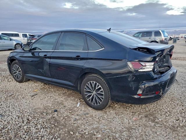 Volkswagen Jetta S Image 3