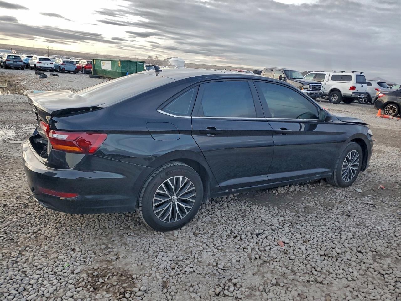 Volkswagen Jetta S Image 8