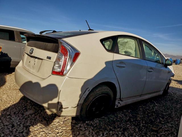 Toyota Prius Image 2
