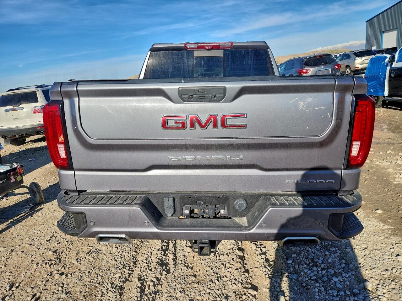 GMC Sierra K1500 Denali Image 3
