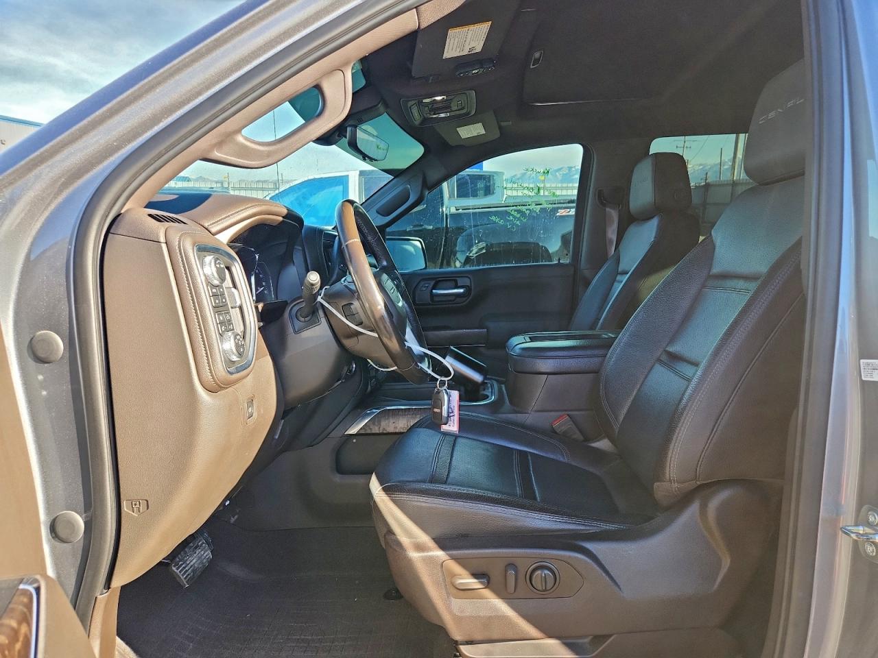 GMC Sierra K1500 Denali Image 4