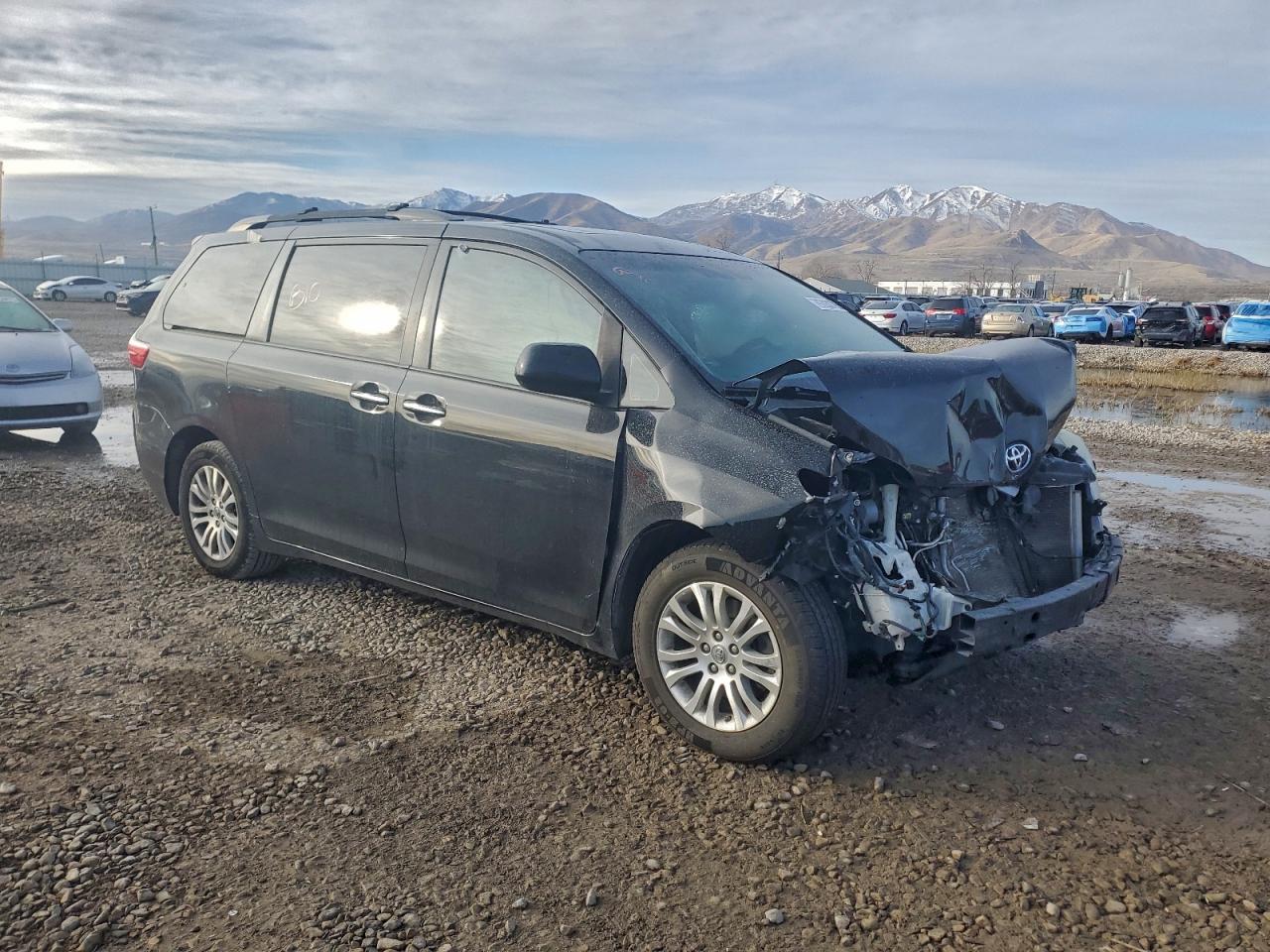 Toyota Sienna Xle Image 5