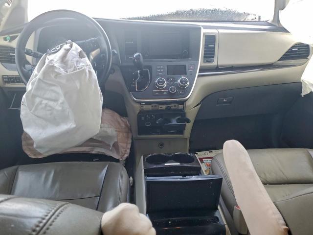 Toyota Sienna Xle Image 9