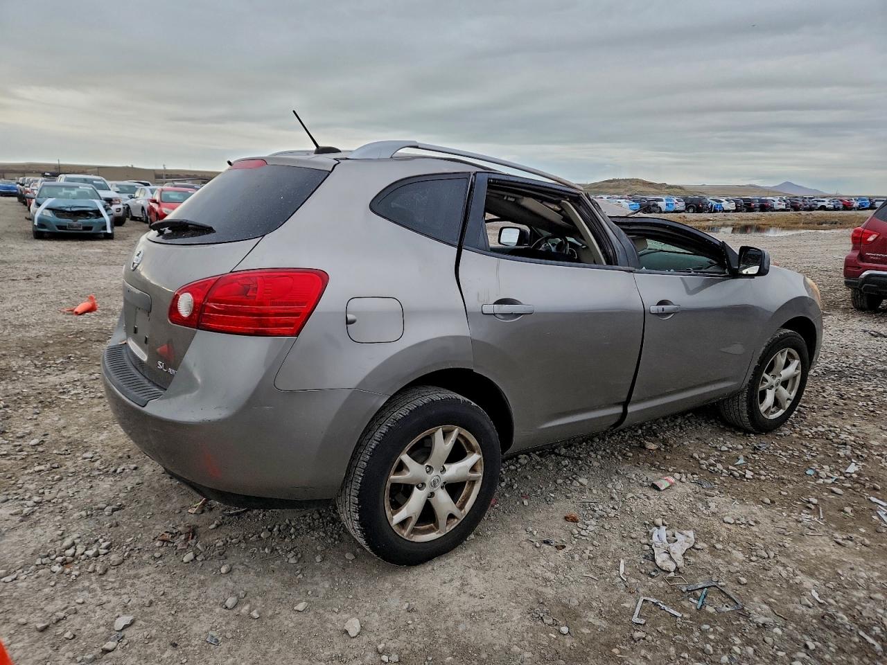 Nissan Rogue S Image 12