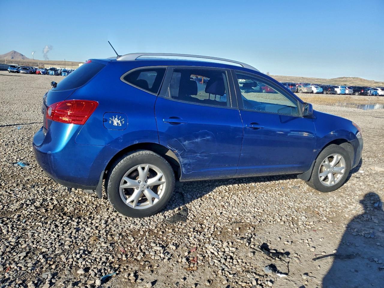 Nissan Rogue S Image 3