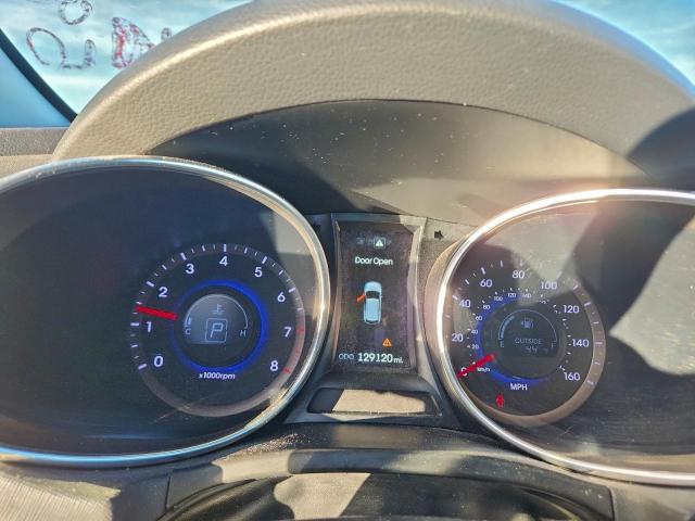 Hyundai SANTA FE Image 6