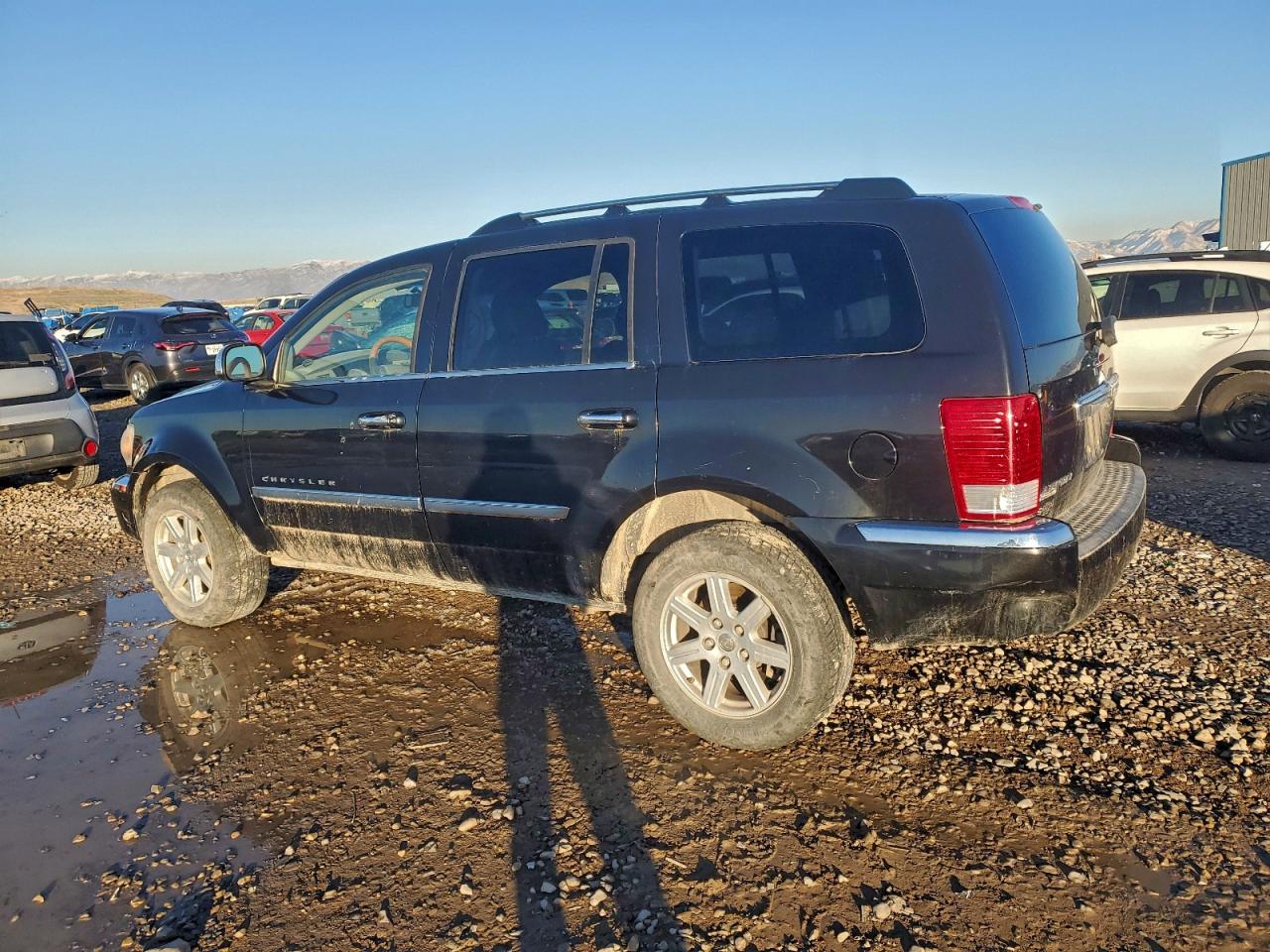 Chrysler Aspen Limited Image 12